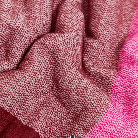 ASOS Design Oversized Square Woven Scarf in Checkered Pink - Picture 4 of 8